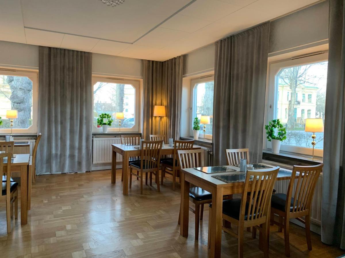 Hotel Wictoria Mariestad Exterior foto